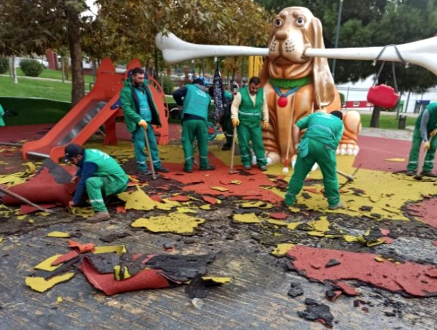 PKK armasına benzetilen görsel! Küçükçekmece Belediye Başkanı'ndan eleştirilere yanıt - Resim: 0