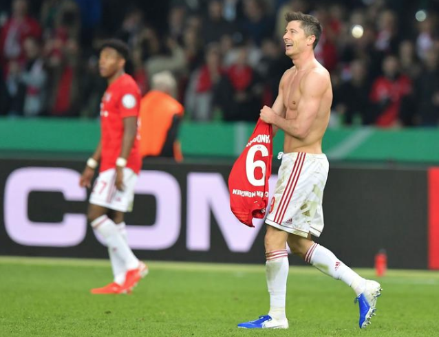 Lewandowski'nin gol sevinci sosyal medyayı salladı - Resim: 4