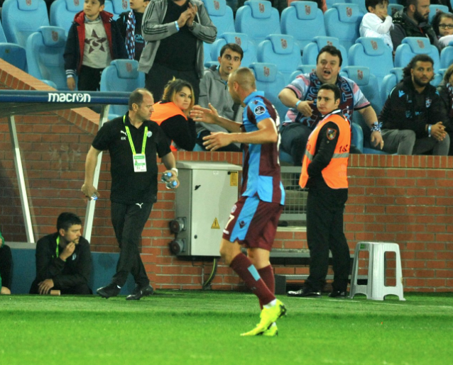 Burak Yılmaz'dan basın mensuplarına imalı sözler! - Resim: 2