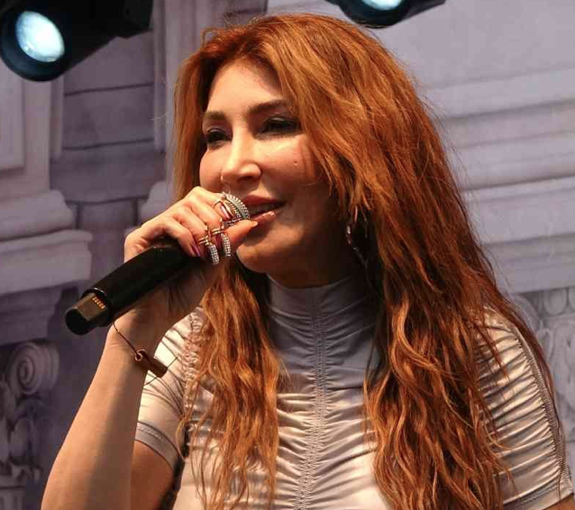 Hande Yener yeni şarkısıyla ilgili ''Sır vermiyoruz hırsız çok'' dedi gönderme yaptı - Resim: 1