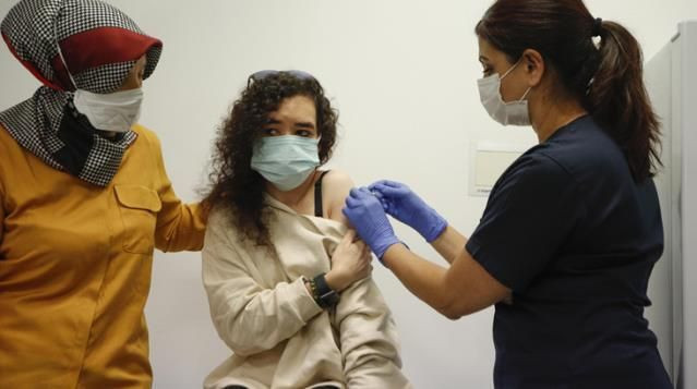 İşte Türkiye'nin 'normal hayat' planı! 3. doz aşı Temmuz'da yapılacak - Resim: 2