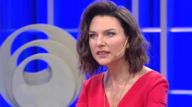 Katarsis'e katılan Ece Üner "Dalga konusuna" açıklık getirdi.. - Resim: 1