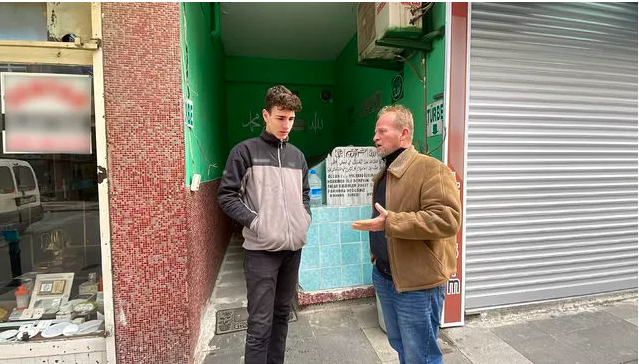 5 katlı binanın altındaki gizem komşular isyanda! Binayı yapan kepçeler bile kırılmış - Resim: 1