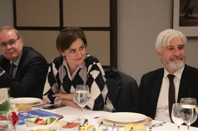 Kılıçdaroğlu'ndan özeleştiri: Asıl muhafazakar biziz, yıllar yılı değişmemek için direndik - Resim: 0