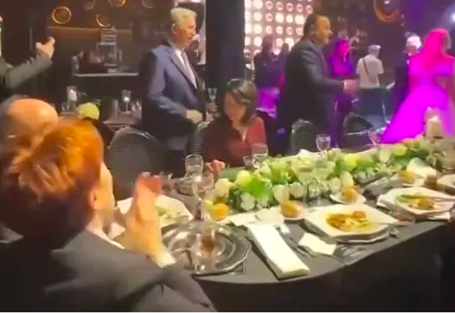 Meral Akşener alkışladı Mansur Yavaş oynadı! Erik Dalı performansı yıktı geçti - Resim: 0