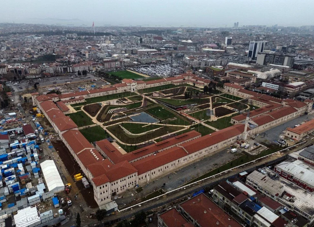 1 buçuk yıl sürdü, Türkiye'nin en büyüğü oldu! Tarihi Rami Kışlası'nın içinin son haline bakın - Resim: 2