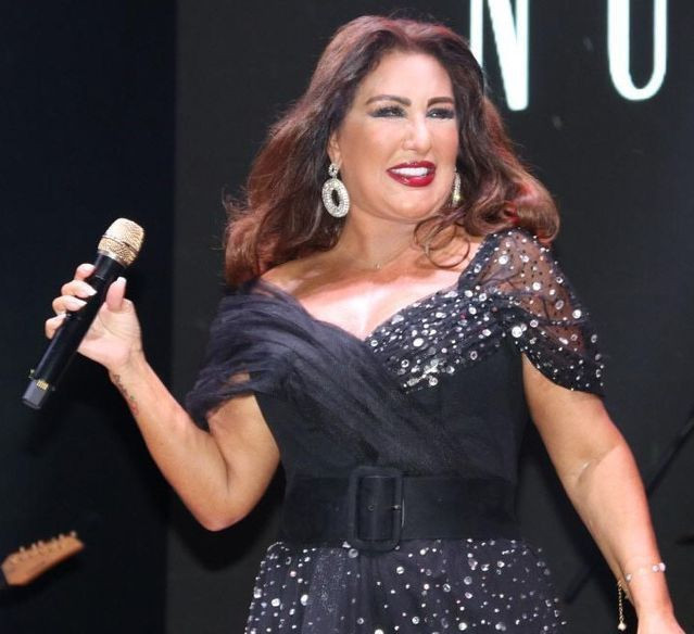 Nükhet Duru'nun tayt çıkışına ünlü şarkıcıdan tepki: "Kadınların çok daha başka meseleleri var" - Resim: 1