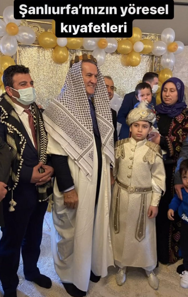 TDP Lideri Mustafa Sarıgül, Şanlıurfa'da sünnet düğününe katıldı renkli görüntüler verdi - Resim: 0