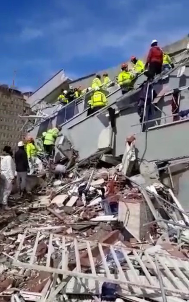 Maden işçileri Kahramanmaraş’ta! 2 kişi enkaz altından 34 saat sonra sağ çıkarıldı - Resim: 2