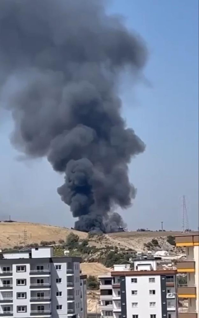 Mersin'de feci kaza! Tüpler peş peşe patladı, dumanlar kilometrelerce uzaktan görüldü! - Resim: 4