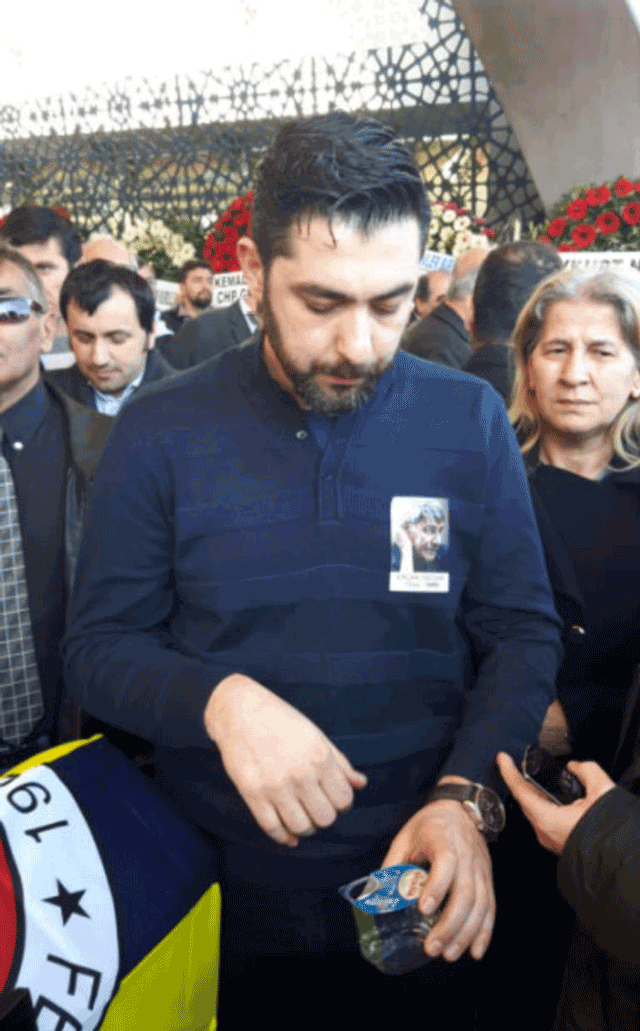 Usta Oyuncu Ercan Yazgan Son Yolculuğuna Uğurlandı - Resim: 2