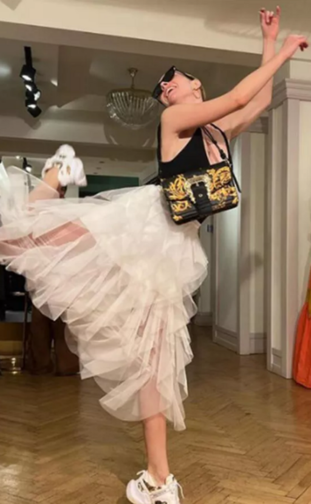 Melis Sezen'den olay aşk itirafları! 'İçimden sevgi fışkırıyor, ne yapayım!' - Resim: 1