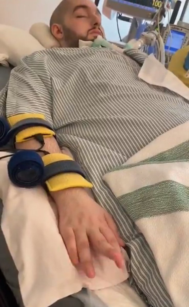 15 yıldır komada olan Suudi Prens Halid Bin Talal elini oynattı - Resim: 0