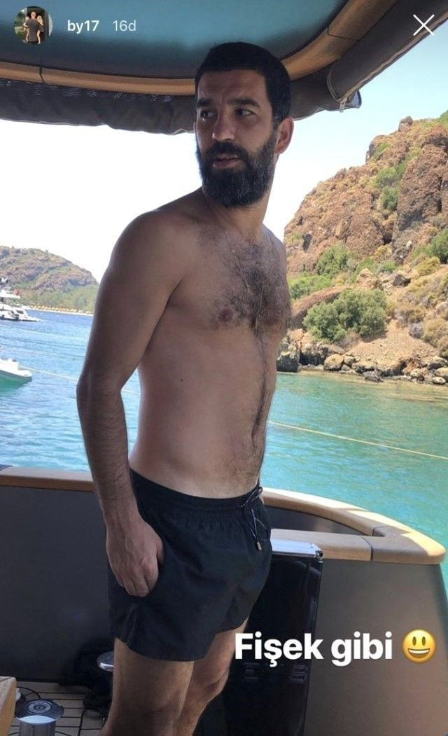 Göbeğiyle dalga konusu olan Arda Turan'dan açıklama - Resim: 4