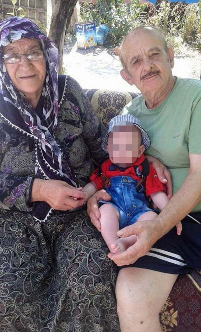 Edirneli çift, 1 saat arayla koronavirüse yenik düştü - Resim: 0