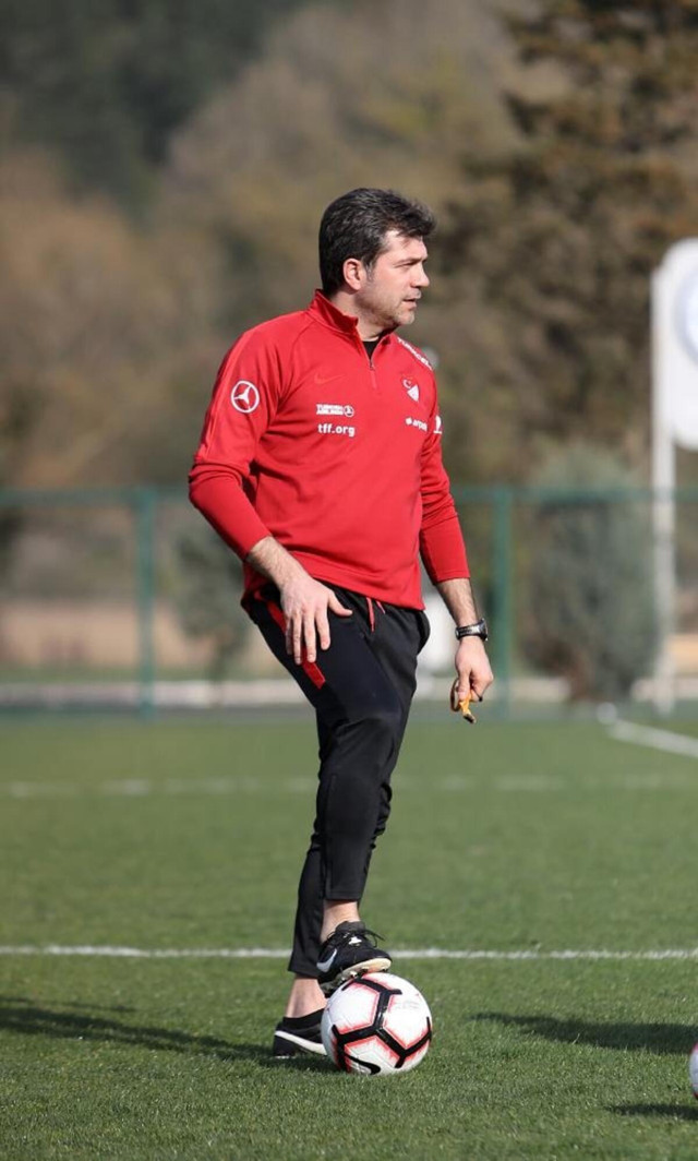 Ümit Milli Takım Andorra'ya boyun eğdi Vedat İnceefe'ye istifa çağrısı - Resim: 3