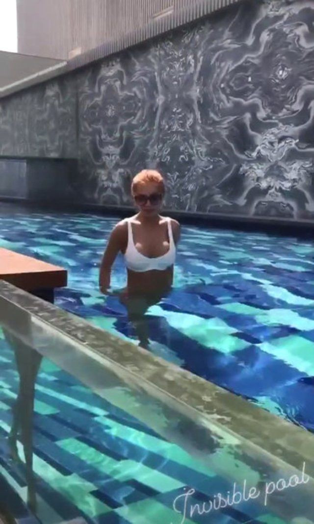 Seksi oyuncu Buse Narcı'nın Dubai'de verdiği pozlar nefes kesti! - Resim: 2