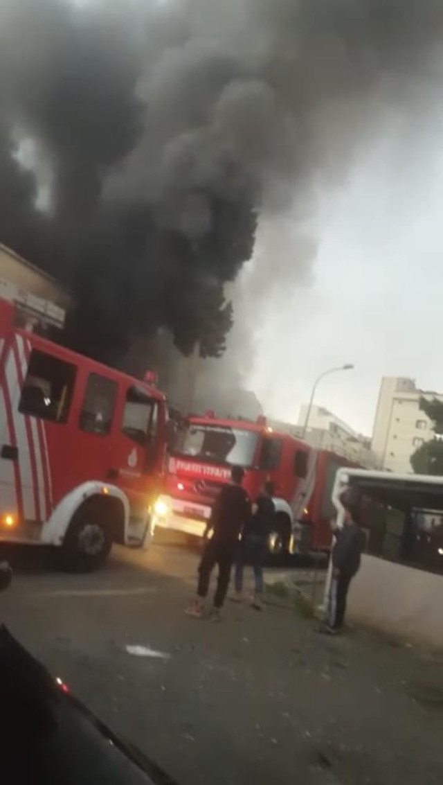 Asit nedeniyle patlama oldu: Pendik’te korkutan yangın kontrol altına alındı - Resim: 3