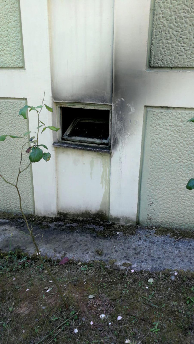 Komşularına kızdı bodrumu yaktı! 11 kişi dumandan etkilendi - Resim: 1