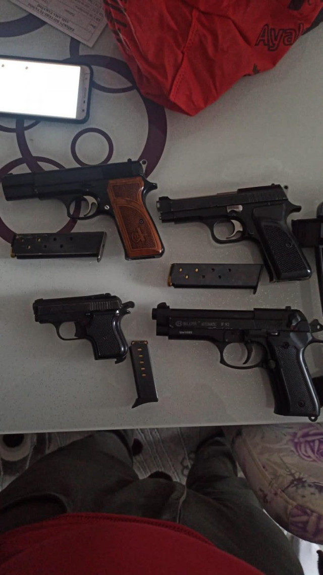 Ankara’da, sosyal medya üzerinden silah ticareti yapan şahıslar yakalandı - Resim: 1