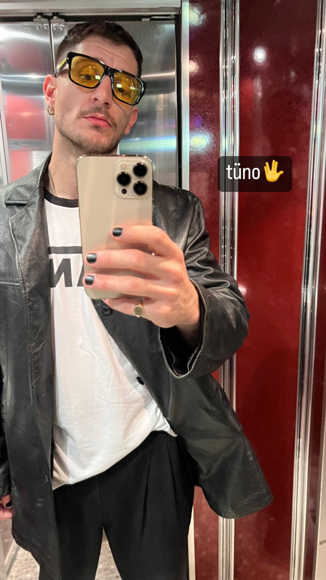 Uraz Kaygılaroğlu'nun siyah ojesi olay oldu! Sosyal medya ikiye bölündü: "Ne gerek var abi" - Resim: 2