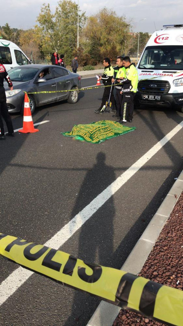 Önce kamyon sonra otobüs çarptı! Radyocu kadın feci kazada hayatını kaybetti - Resim: 0