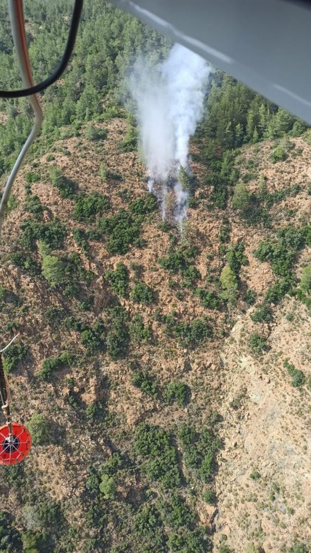 Hızlı müdahale sonuç verdi: Marmaris'teki orman yangını söndürüldü! - Resim: 0
