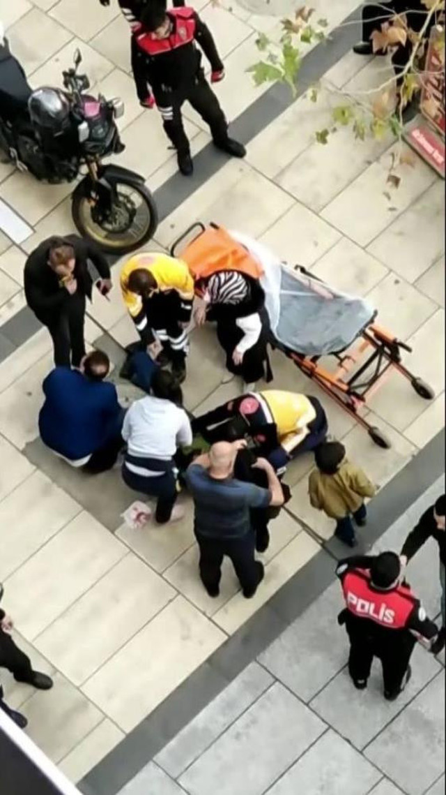 13 yaşındaki çocuk şehrin göbeğinde dehşet saçtı! Adamı boynundan bıçakladı: Nedeni ise... - Resim: 4