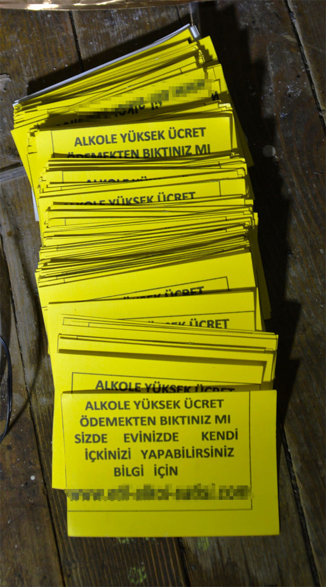 Sahte içki üretilen evde bulunan broşürde yazılanlara bakın - Resim: 1