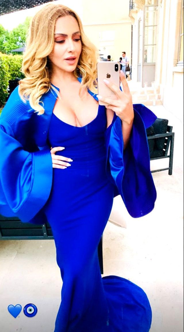 Hadise'nin göğüs dekoltesi Instagram'ı karıştırdı! Gözümüze soksaydın.. - Resim: 3