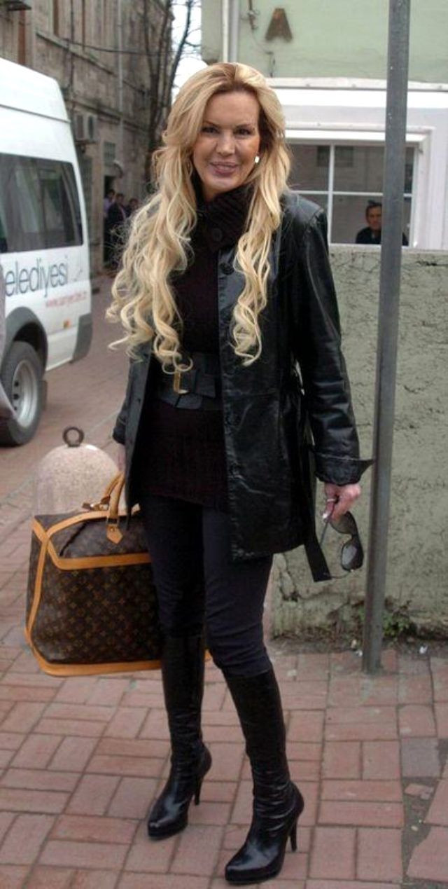 Harika Avcı hizmetçisi yüzünden sefalet içinde yaşıyormuş binlerce lirası gitmiş - Resim: 3