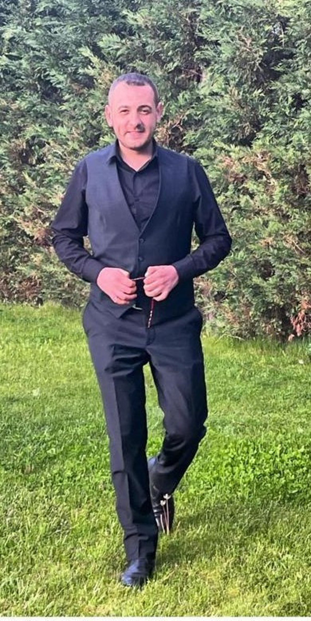 Bıçaklı kavganın görüntüleri ortaya çıktı! Cinayet anı kamerada: Saniyeler içinde yere yığıldı! - Resim: 2