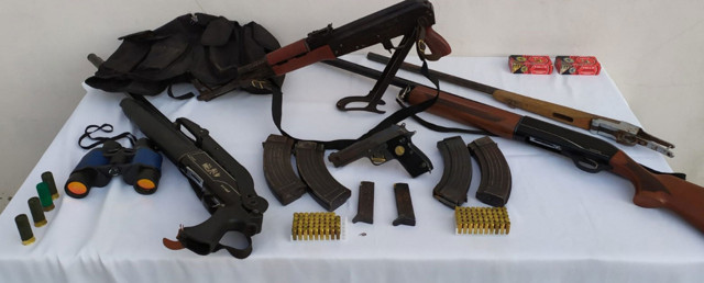 Tutuklandı! Mardin'de uzun namlulu silah ve tabanca ele geçirildi - Resim: 0