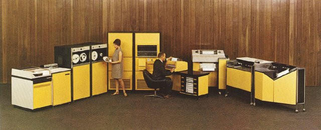 İlk kullanıldıklarında devasa büyüklükteydiler işte tarihin ilk bilgisayarları - Resim: 1