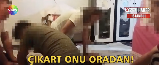 İstanbul'da akılalmaz olay! Kadın eve falcı çağırdığına bin pişman oldu: 'Bana salam yalattılar' - Resim: 3