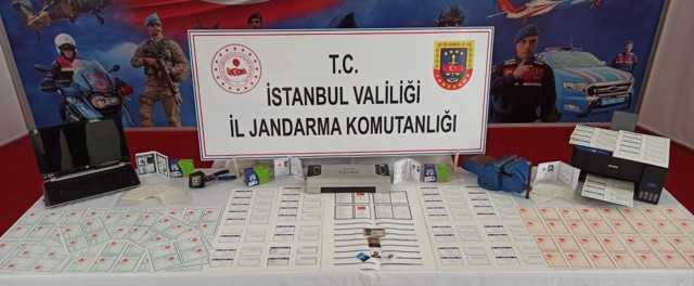 Kartal'da sahte belge hazırlayan şahsa operasyon - Resim: 0