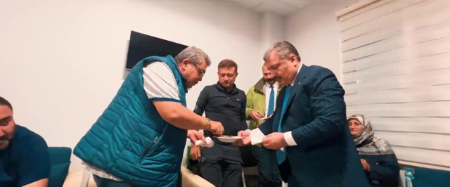 Bakan Koca'dan sabaha karşı sürpriz ziyaret! Müjdeyi duyurdu: Cerrahi operasyonlar 2 hafta içinde başlıyor! - Resim: 1