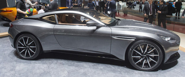 Caner Erkin Şükran Ovalı'ya öyle bir hediye verdi ki fiyatı dudak uçuklatacak! - Resim: 3