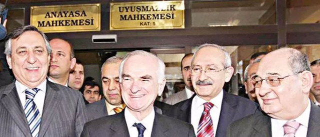 Kılıçdaroğlu'nu yakan fotoğraf! Abdulkadir Selvi o pozu ve imzayı paylaştı - Resim: 0