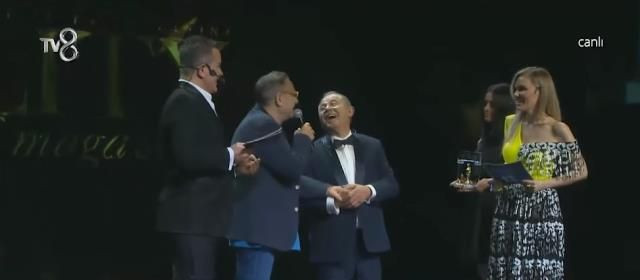 Melike Öcalan 'değdirmedim' diyen Mehmet Ali Erbil'e 2. Sayfa'da öyle bir kapak attı ki... - Resim: 3