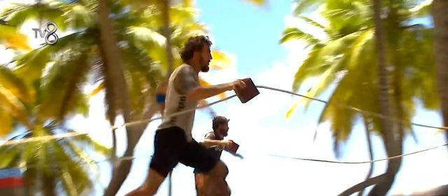 5'ine birden fark attı reytingde zirve bakın kimin oldu: Barbaroslar Camdaki Kız Güldür Güldür Mahkum Survivor - Resim: 1