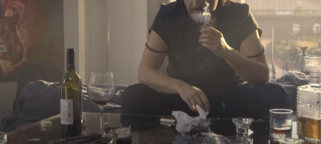 İsmail YK'nın son şarkısı pahalıya patladı! Prof. suç duyurusunda bulundu - Resim: 0