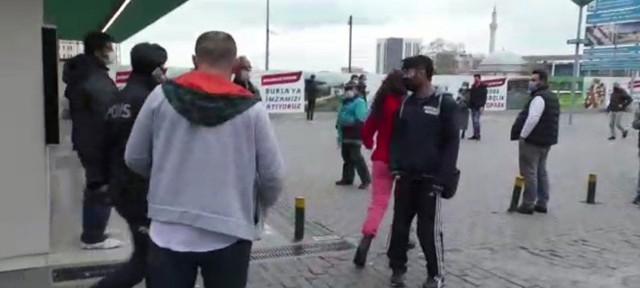 Bursa'da hareketli dakikalar! Polise hakaret etti, vurdu, kaçmaya çalıştı - Resim: 0