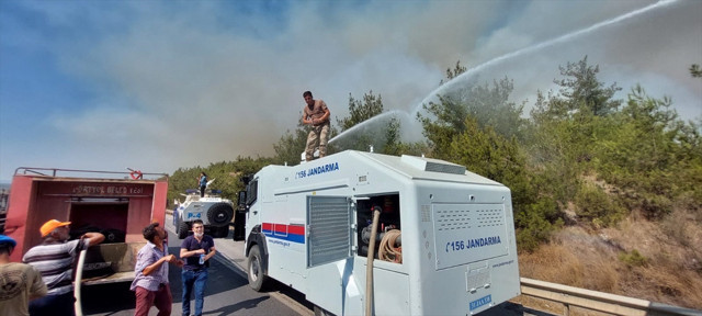 Milas'tan son dakika haber! Orman yangını termik santrale girdi sirenler çalıyor - Resim: 8