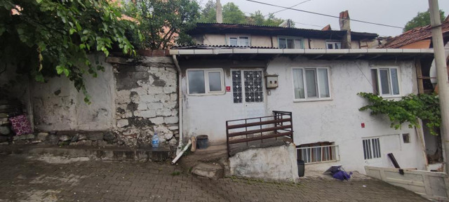 Kastamonu'da yaşlı adamın 'kefen parası' çalındı - Resim: 0