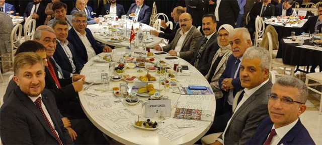 Lütfü Türkkan’la aynı fotoğraf karesine girmeyi reddetti AK Partili Katırcıoğlu'ndan açıklama geldi - Resim: 0