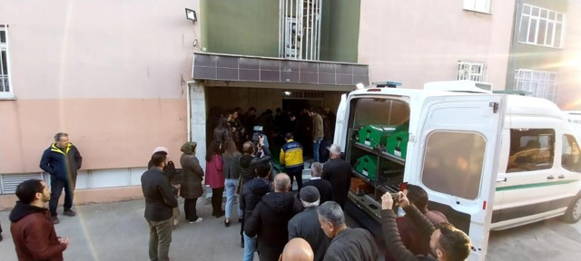 Eski MHP'li vekilin ağabeyi ve eşi evinde ölü bulundu - Resim: 0