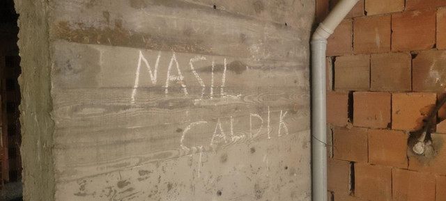 Hırsızların pişkinliği 'pes' dedirtti: Bırakılan notu gören vatandaş şoke oldu! - Resim: 1