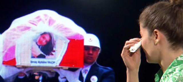 Burcu Biricik'in hayatı dizisinden farksız! Duygusal itirafları neler yaşamış dedirtti - Resim: 2