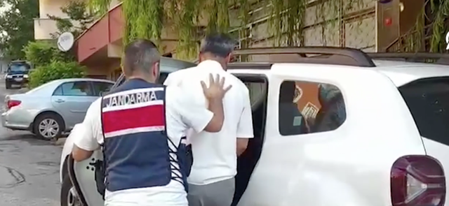 'Ahbap Derneği' soruşturmasında flaş gelişme! Haluk Levent'in gözaltına alınmadan önceki son görüntüsü - Resim: 1
